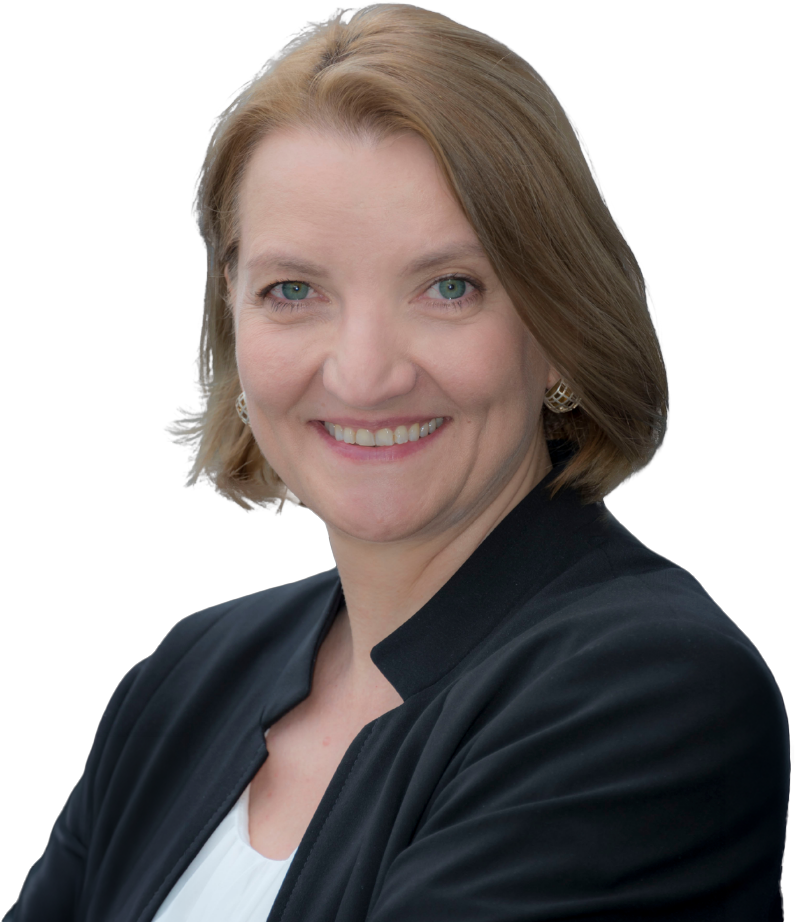 Barbara Weidmann, freigestelltes Porträt vor dunklem Hintergrund mit warmem Lichtschein